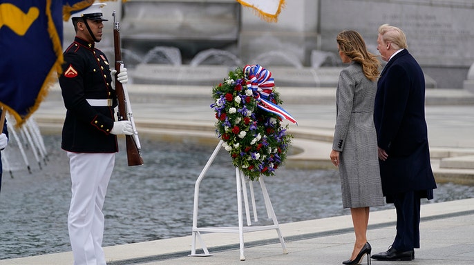 Trump-WW2-Memorial-AP-1